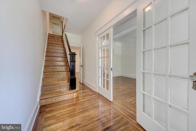 property at 1321 Spring Rd NW