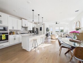 7602 Bardstown Wy in Austin, TX - Building Photo - Building Photo