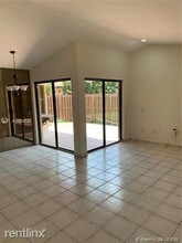 4855 SW 152nd Ct in Miami, FL - Building Photo - Building Photo