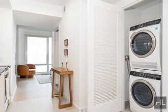 975 Nostrand Ave in Brooklyn, NY - Building Photo - Building Photo