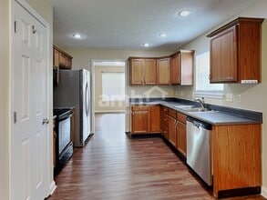 2251 Custer Ln in Fort Wright, KY - Foto de edificio - Building Photo