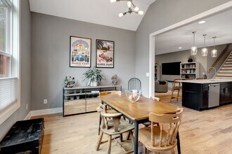 2038 Straightway Ave in Nashville, TN - Building Photo - Building Photo
