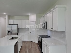 11644 Hillside Dr in Jacksonville, FL - Building Photo - Building Photo