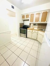 1550 NE 191st St in Miami, FL - Building Photo - Building Photo