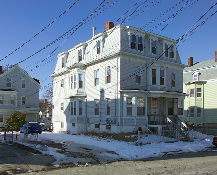 183 Whipple St in Fall River, MA - Foto de edificio