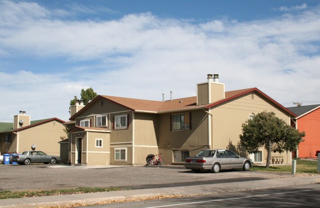 127 W 45th St in Loveland, CO - Building Photo - Building Photo