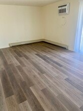 7809 Rutherford Ave in Burbank, IL - Building Photo - Building Photo