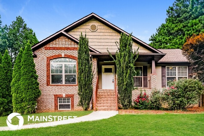 property at 840 Rustling Rd
