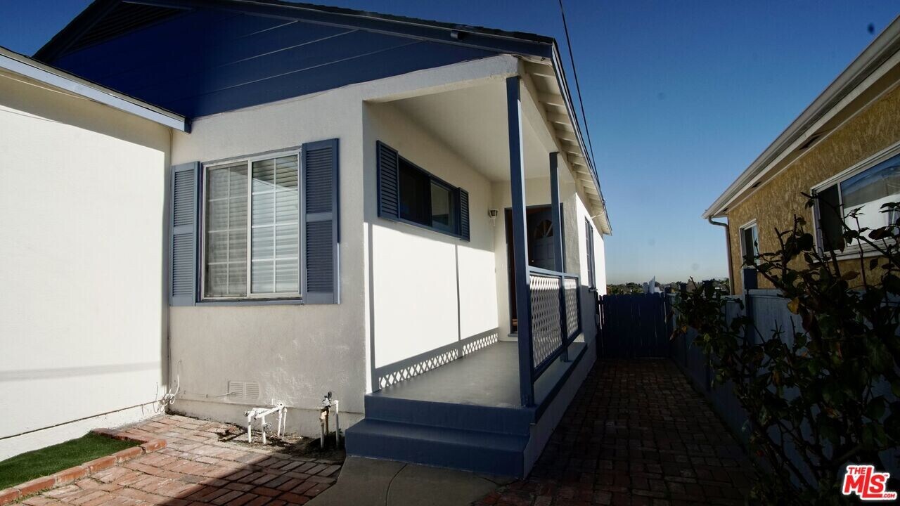 206 S Prospect Ave in Redondo Beach, CA - Building Photo