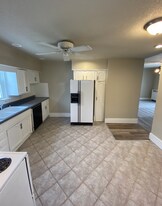 403 E Montgomery St in Knoxville, IA - Building Photo