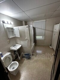 1032 Oakmont Ave photo'