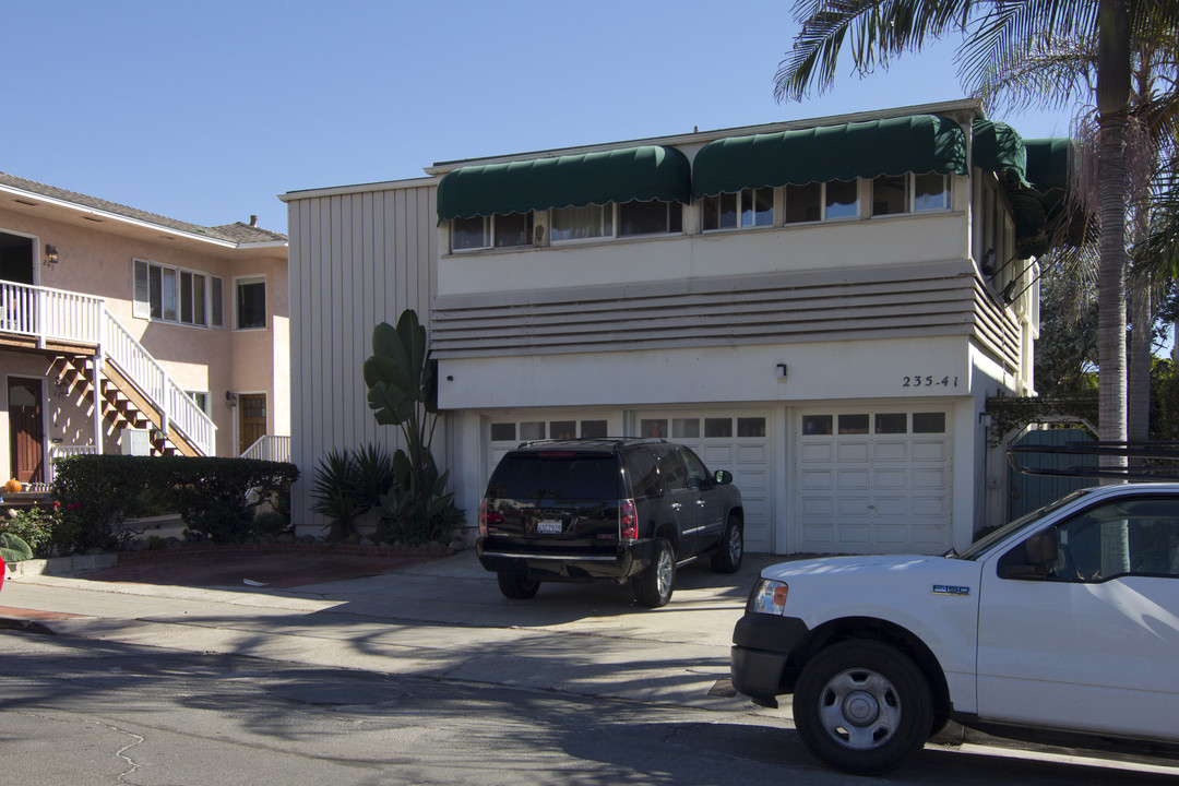 235-241 Bonair St in La Jolla, CA - Building Photo