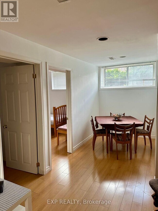 20 Maureen Dr in Toronto, ON - Building Photo - Building Photo