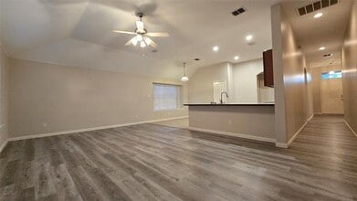 2043 Brook Meadow Dr in Forney, TX - Building Photo - Building Photo
