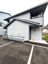 4463-4463 SW Garden Home Rd in Portland, OR - Building Photo - Building Photo