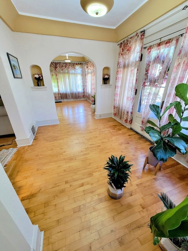 615 N Lawe St in Appleton, WI - Building Photo - Building Photo