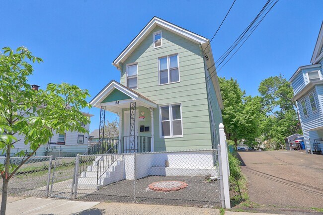 25 Wolcott St in New Haven, CT - Building Photo - Building Photo