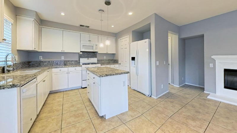 34 Quartz Ln in Mission Viejo, CA - Building Photo