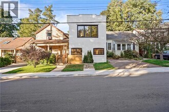 30 Jones St in Hamilton, ON - Building Photo - Building Photo