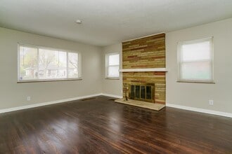 1646 Oakwood Ave in Columbus, OH - Building Photo - Building Photo