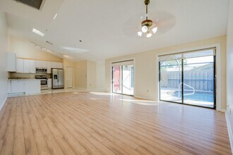 5532 Golden Eagle Cir in Palm Beach Gardens, FL - Building Photo - Building Photo