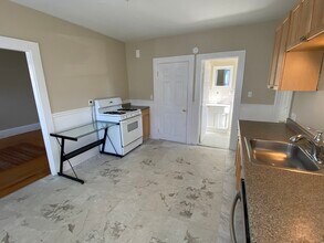 253 Whitwell St in Quincy, MA - Building Photo - Building Photo