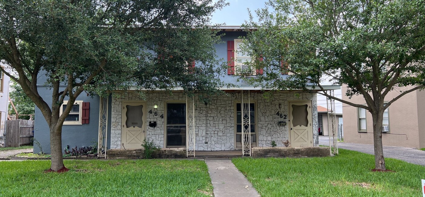 462 Bryn Mawr Dr-Unit -462 (UP) in San Antonio, TX - Building Photo