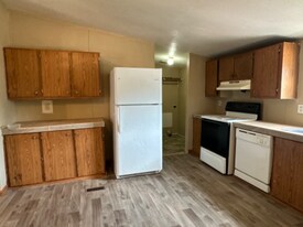 12443 Farm to Market 968 W in Longview, TX - Building Photo