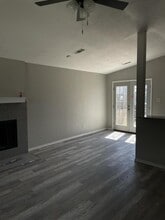 9904 Cedar Mountain Cir in Dallas, TX - Foto de edificio - Building Photo