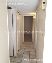 3717 Cypress Glen Blvd in Bakersfield, CA - Building Photo - Building Photo