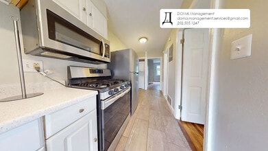 1733 F St NE, Unit 1 in Washington, DC - Building Photo - Building Photo