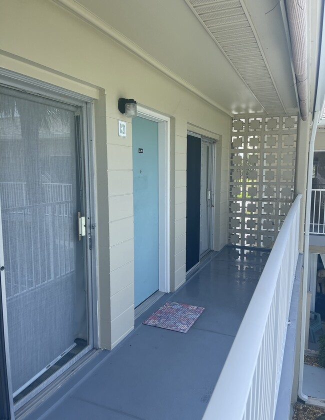 335 Causeway N in New Smyrna Beach, FL - Building Photo - Building Photo