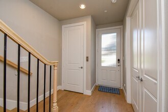 1005 St Charles St in Houston, TX - Building Photo - Building Photo