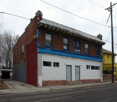 1630 W Bancroft St Apartments