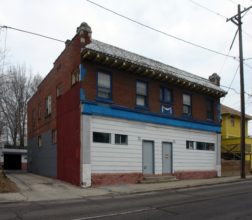 1630 W Bancroft St in Toledo, OH - Building Photo