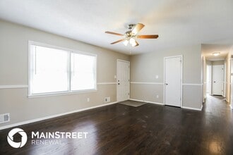 2900 S Linwood Ave in Independence, MO - Foto de edificio - Building Photo