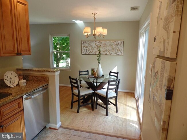 2018 Griffith Rd in Falls Church, VA - Building Photo - Building Photo