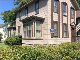 203 N State St in Ann Arbor, MI - Building Photo