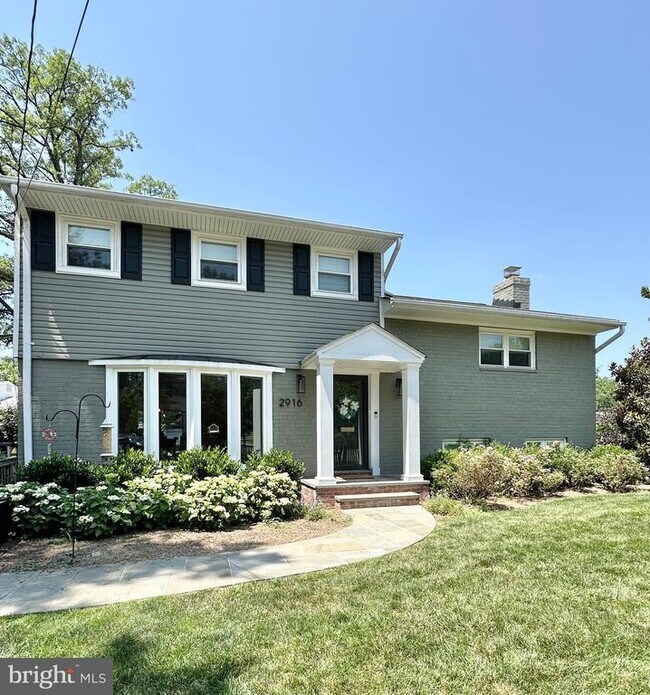 property at 2916 Mayer Pl