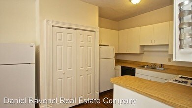 156 Coming St in Charleston, SC - Building Photo - Building Photo