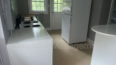 236 W Belle St in Henderson, NC - Building Photo - Building Photo