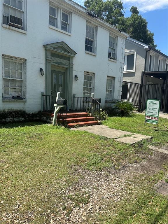 property at 1947 Richmond Ave.