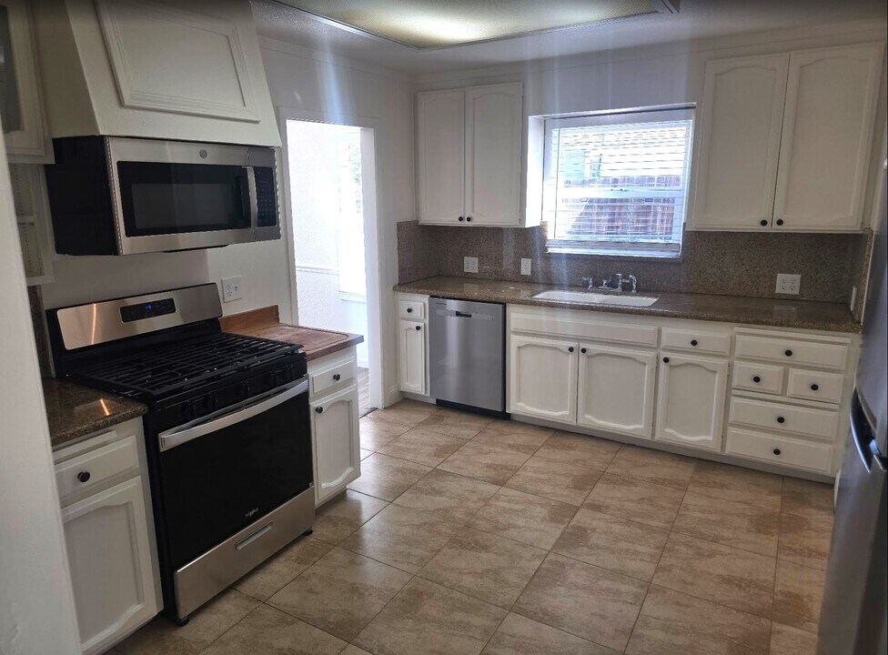 619 W 15th St in Antioch, CA - Building Photo