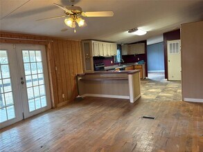 120 Boxwoods Dr in Bastrop, TX - Building Photo - Building Photo