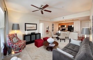 1 Bedroom Atlanta Apartments For Rent With Swimming Pool S