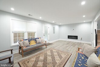 20654 Sound Terrace in Sterling, VA - Building Photo - Building Photo