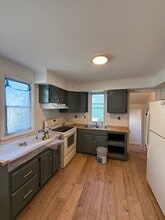 19 N May St in Aurora, IL - Building Photo - Building Photo