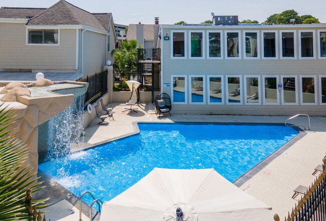 The Palms at Memorial in Houston, TX - Foto de edificio - Building Photo