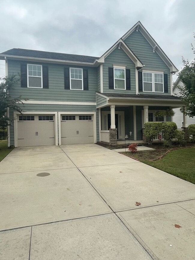 property at 2204 Atwell Glen Ln