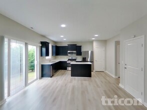 18947 112th Ave Ct E in Puyallup, WA - Building Photo - Building Photo